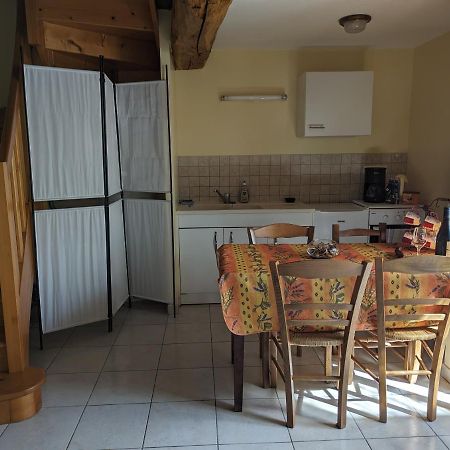 Domaine viticole Philippe Deschamps Bed & Breakfast Beaujeu  Exterior foto